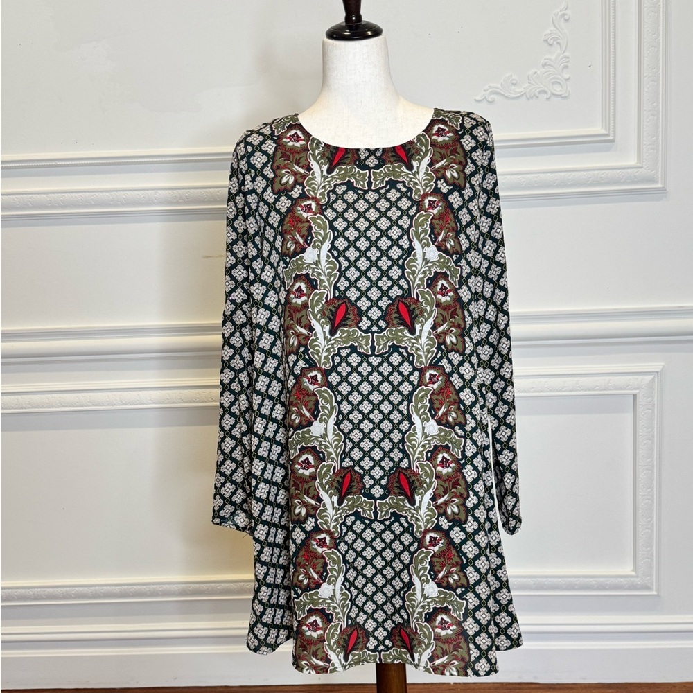 Xhilaration Black and Red Geometric Long Sleeve Dress
